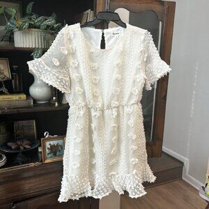&Merci Dress Cream Fit Flare Elastic Waist Ruffles Swiss Dots Graduation Size M